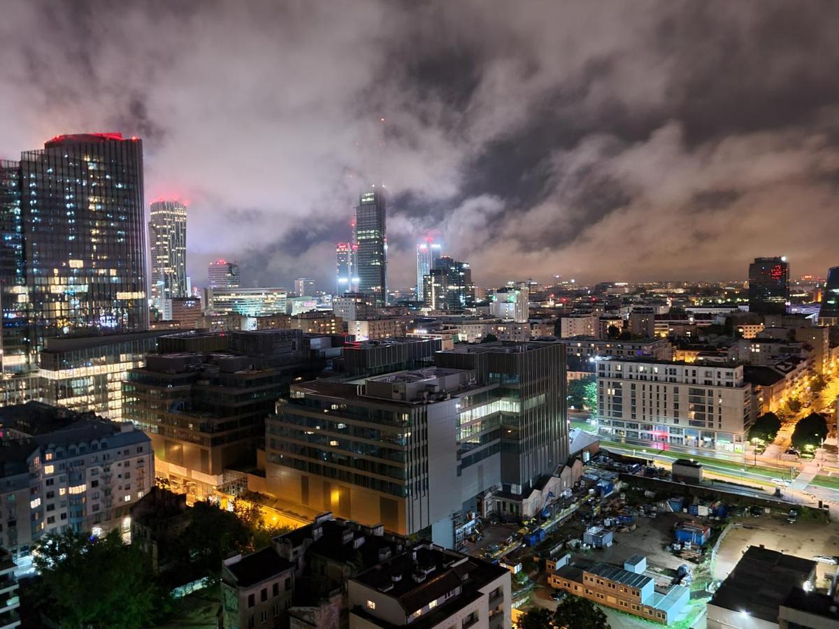 Platinum Towers Apartment With Parking By Renters Prestige Warszawa Eksteriør bilde